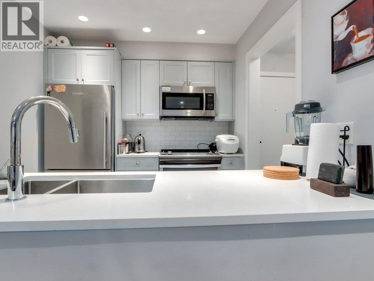 304 3711 Delbrook Avenue, North Vancouver, British Columbia  V7N 3Z4 - Photo 7 - R3078219