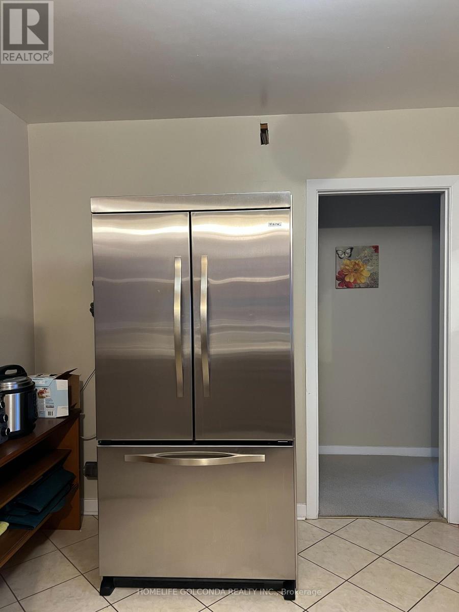 37 Tremelly Crescent, Toronto, Ontario  M1K 3Y8 - Photo 11 - E12689718