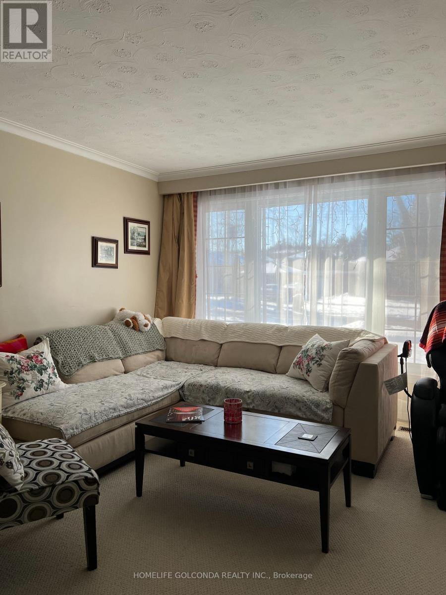 37 Tremelly Crescent, Toronto, Ontario  M1K 3Y8 - Photo 5 - E12689718