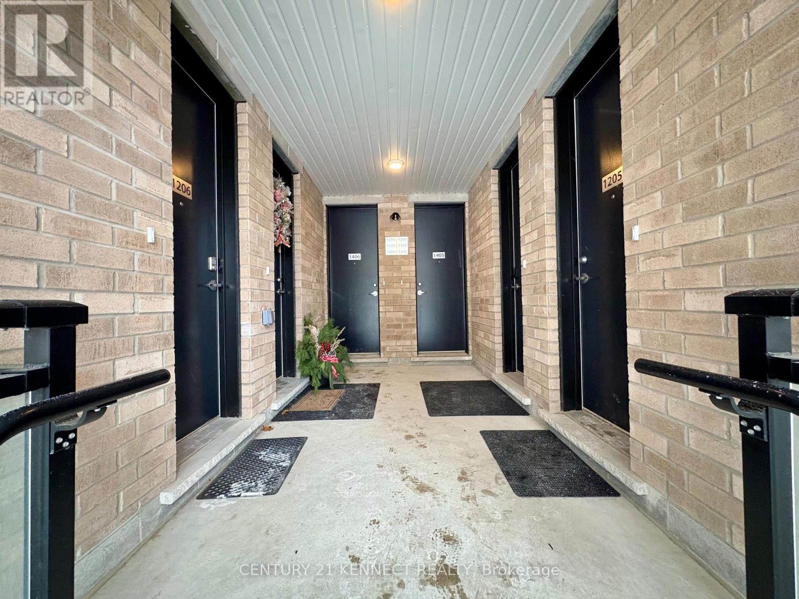 1406 - 56 Elizabeth Street S, Richmond Hill, Ontario  L4C 5W2 - Photo 2 - N12689716