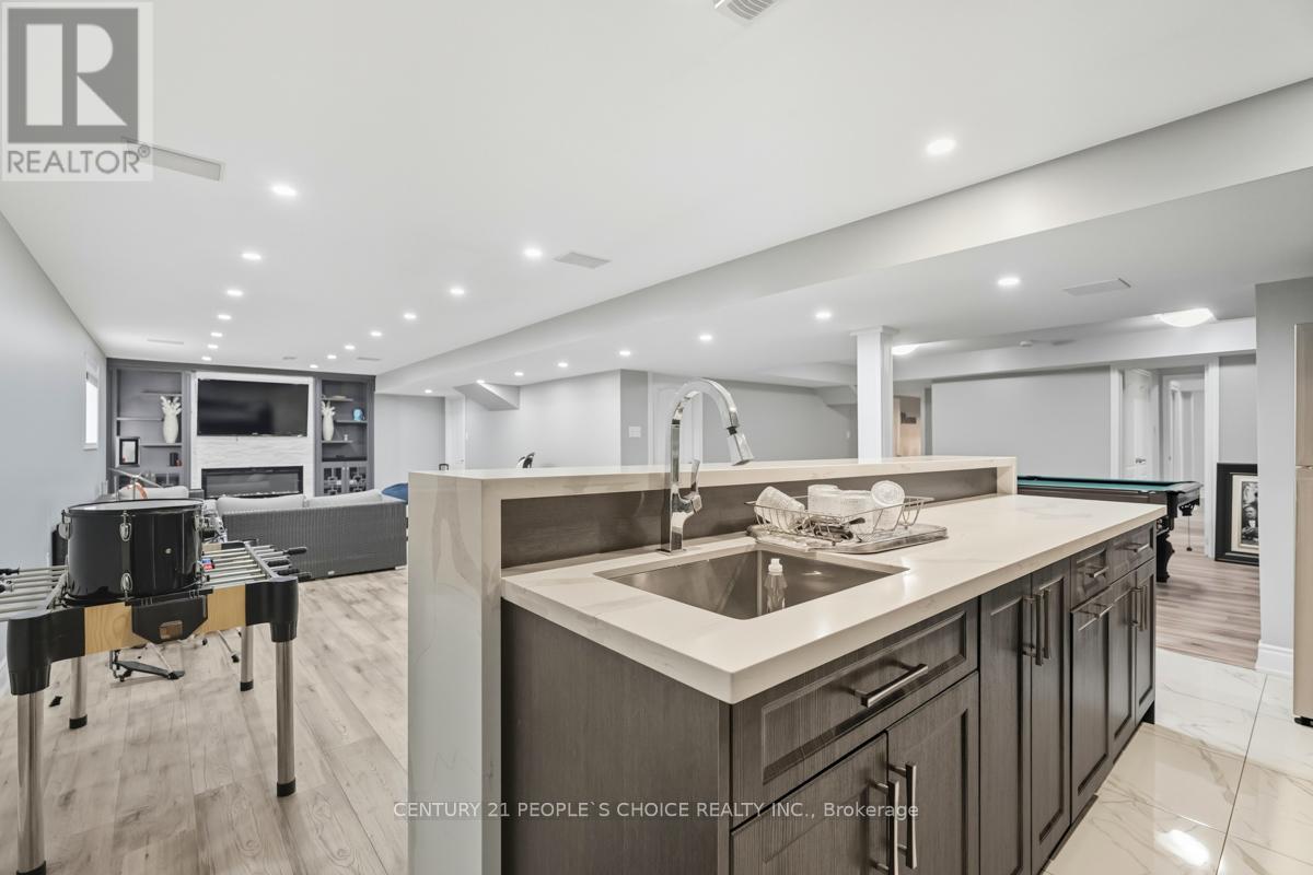 318 Laundon Terrace, Milton, Ontario  L9T 7N9 - Photo 22 - W12689662