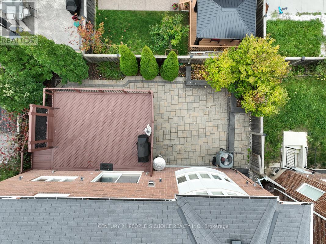 318 Laundon Terrace, Milton, Ontario  L9T 7N9 - Photo 34 - W12689662