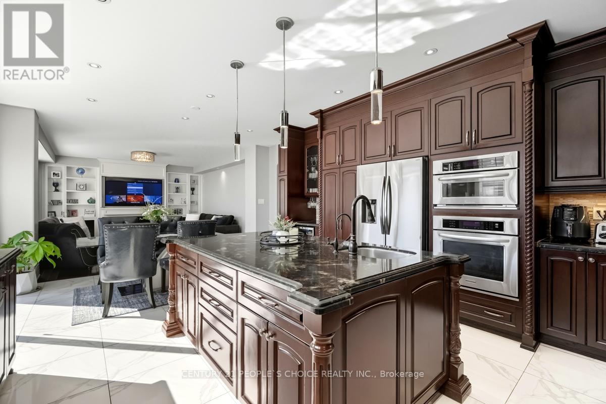 318 Laundon Terrace, Milton, Ontario  L9T 7N9 - Photo 7 - W12689662