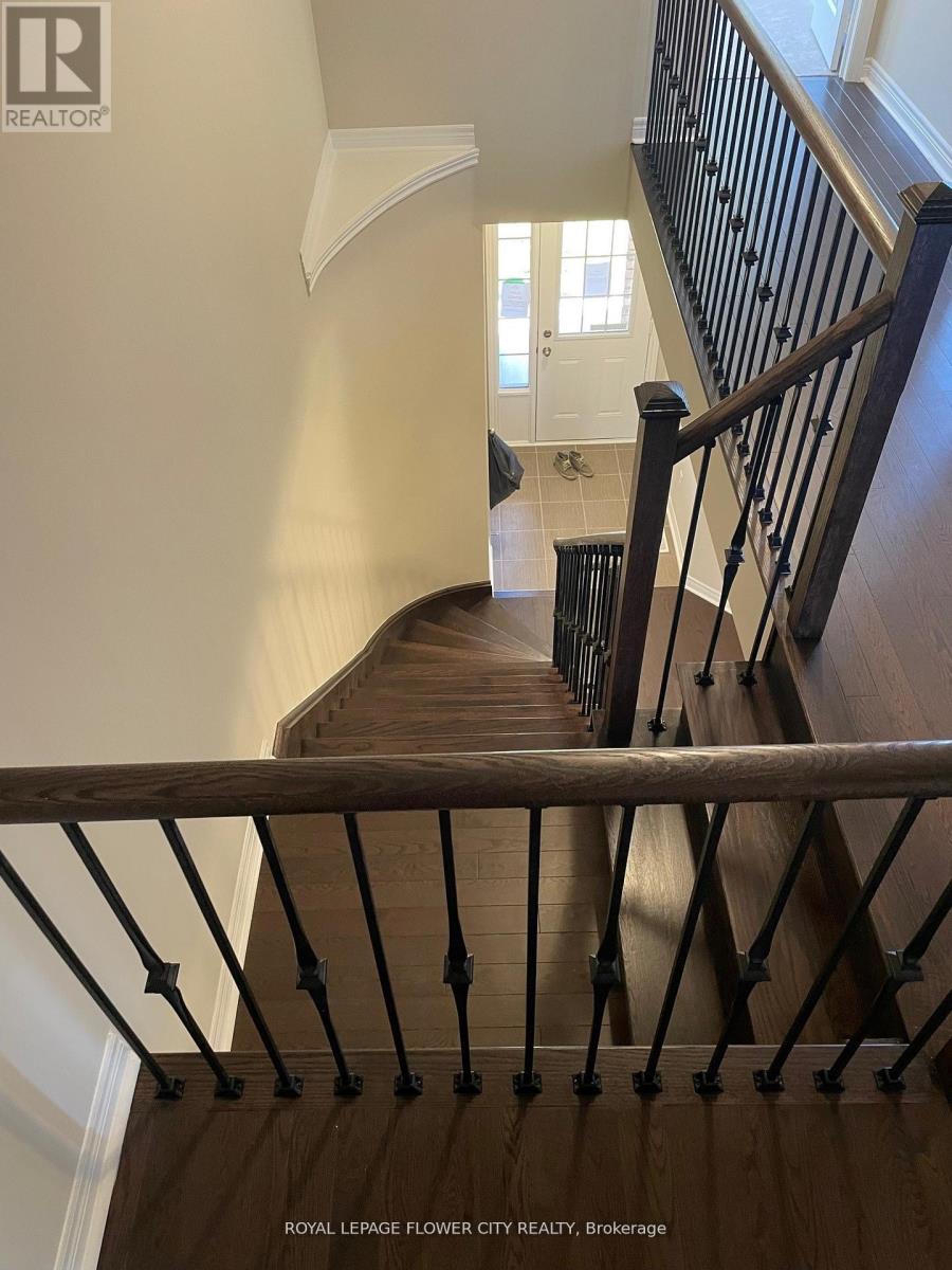 51 Pearman Crescent N, Brampton, Ontario  L7A 0A7 - Photo 11 - W12689724