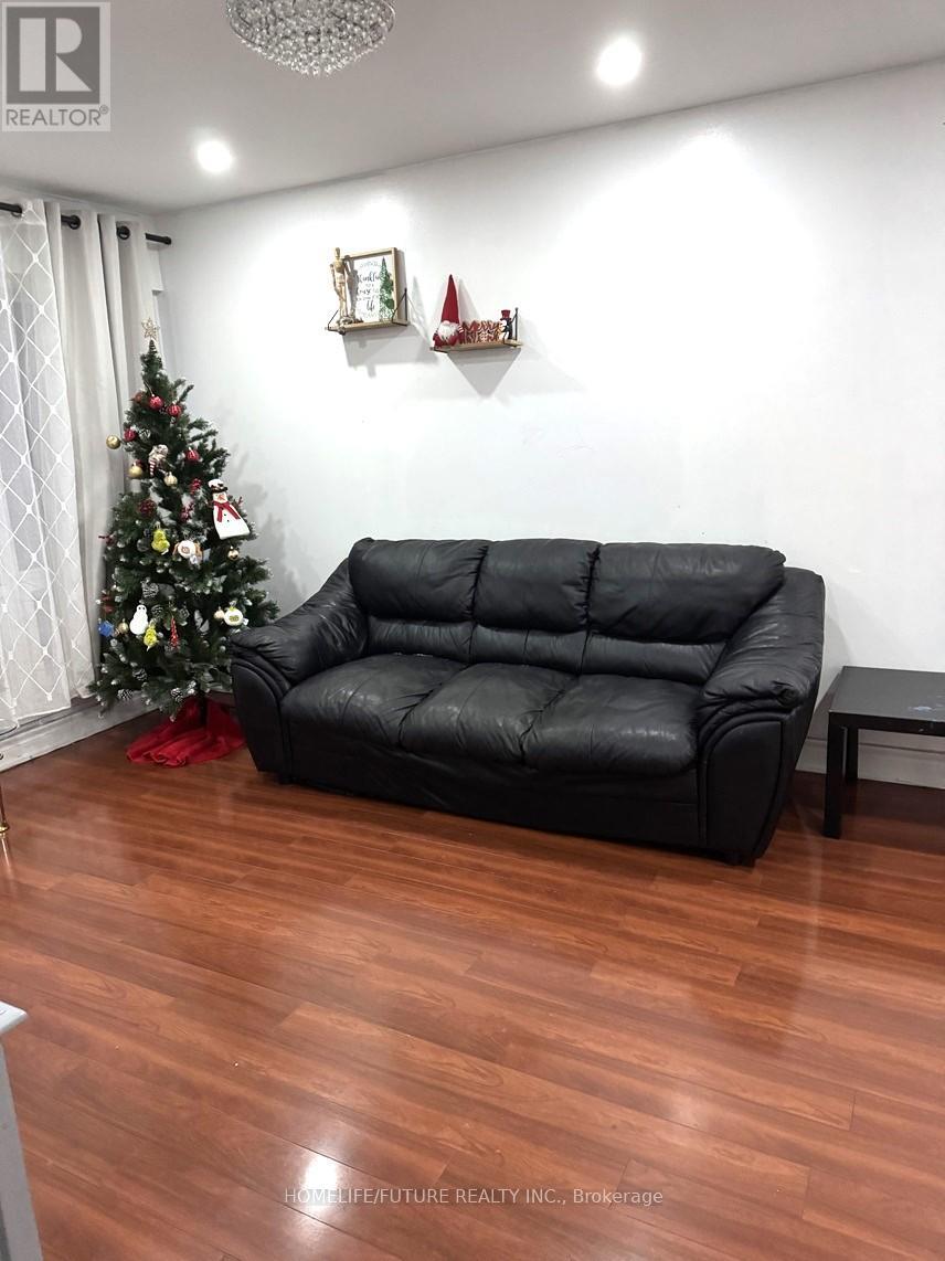 33 - 21 London Green Court, Toronto, Ontario  M3N 1K3 - Photo 2 - W12689734