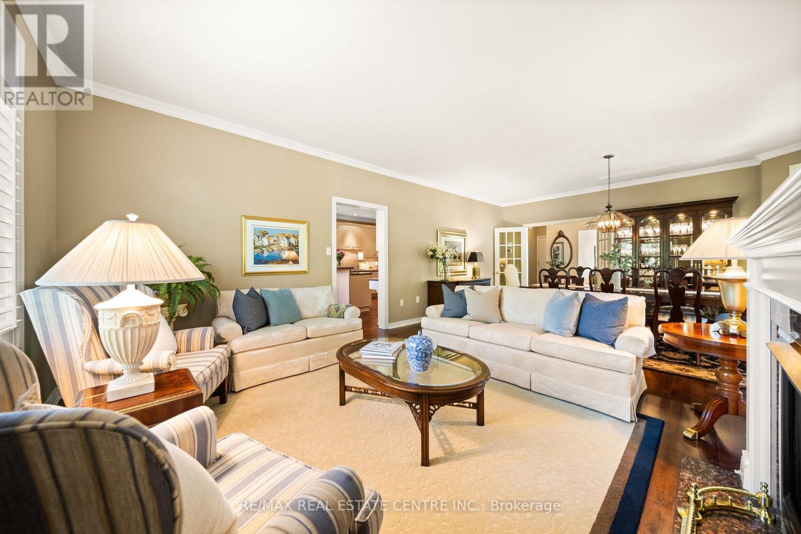 4165 Stonebridge Crescent, Burlington, Ontario  L7M 4N2 - Photo 17 - W12689736