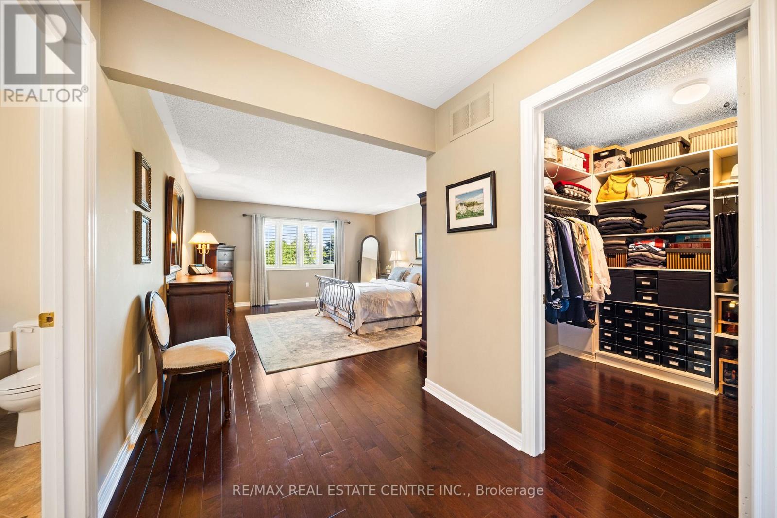 4165 Stonebridge Crescent, Burlington, Ontario  L7M 4N2 - Photo 33 - W12689736