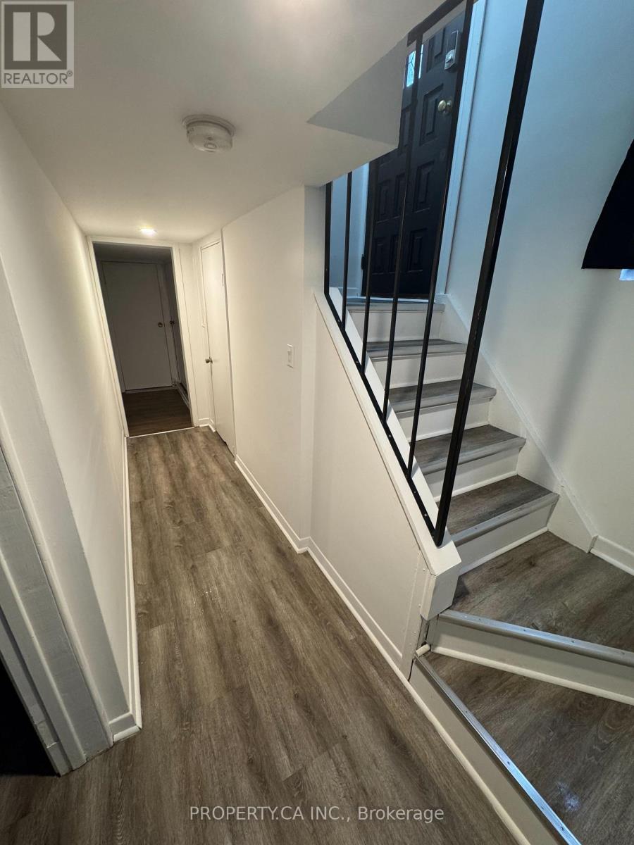 Bsmnt - 5 Woodenhill Court, Toronto, Ontario  M6M 1K8 - Photo 12 - W12689742