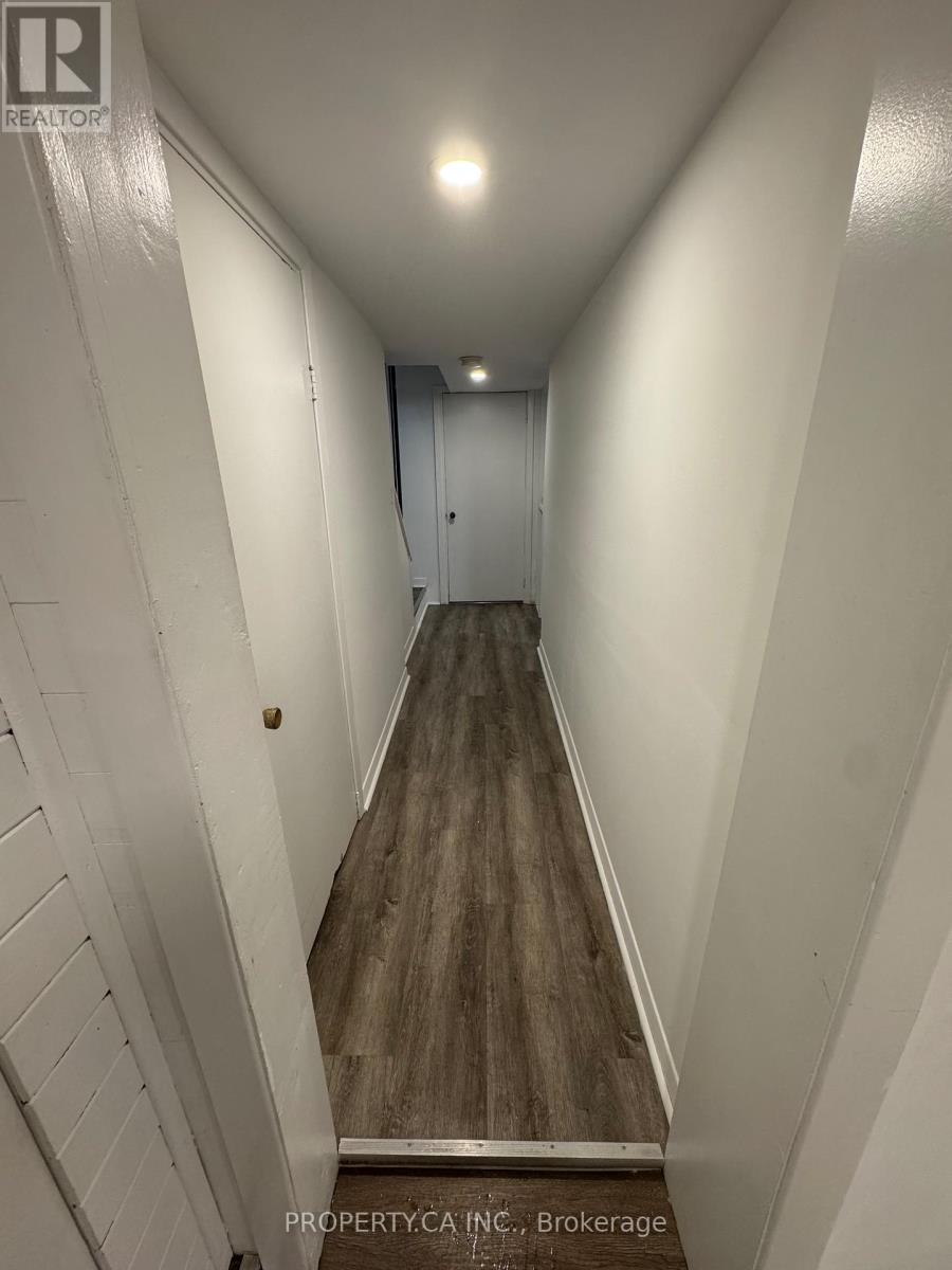 Bsmnt - 5 Woodenhill Court, Toronto, Ontario  M6M 1K8 - Photo 7 - W12689742