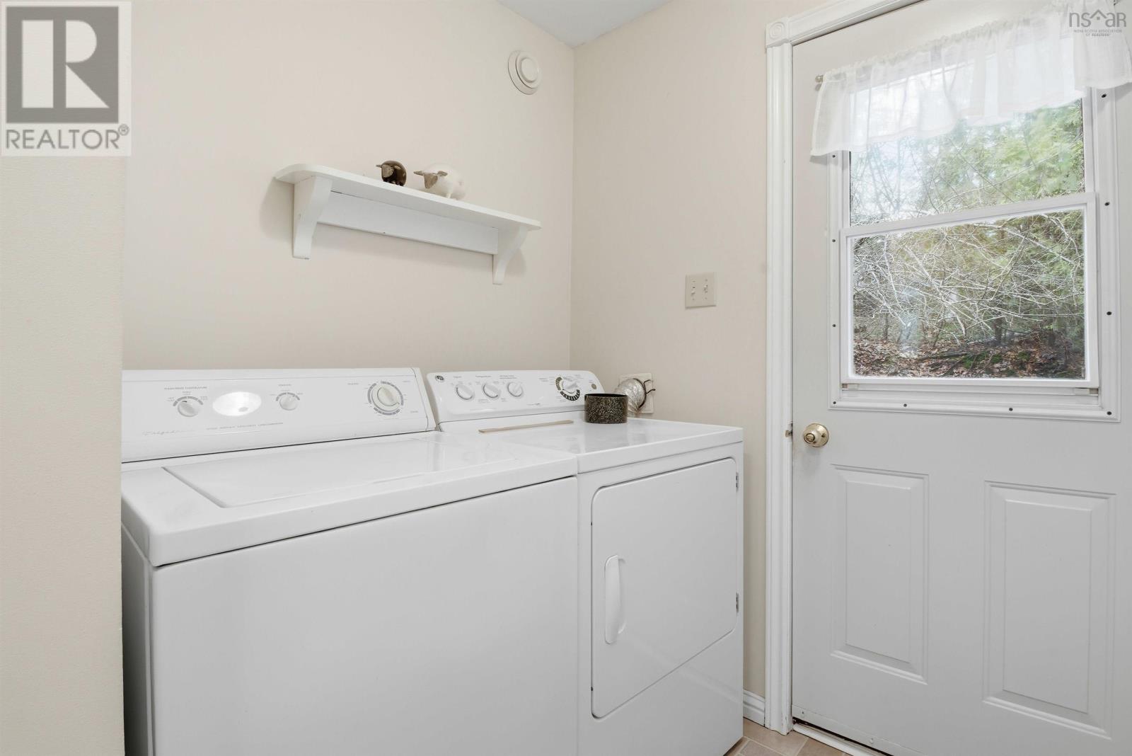 44 Lakewood Drive Extension, Brooklyn, Nova Scotia  B0N 2A0 - Photo 23 - 202600654