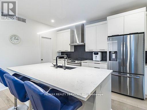 18 Princeton Common Street, St. Catharines, Ontario  L2N 0B7 - Photo 38 - X12689720