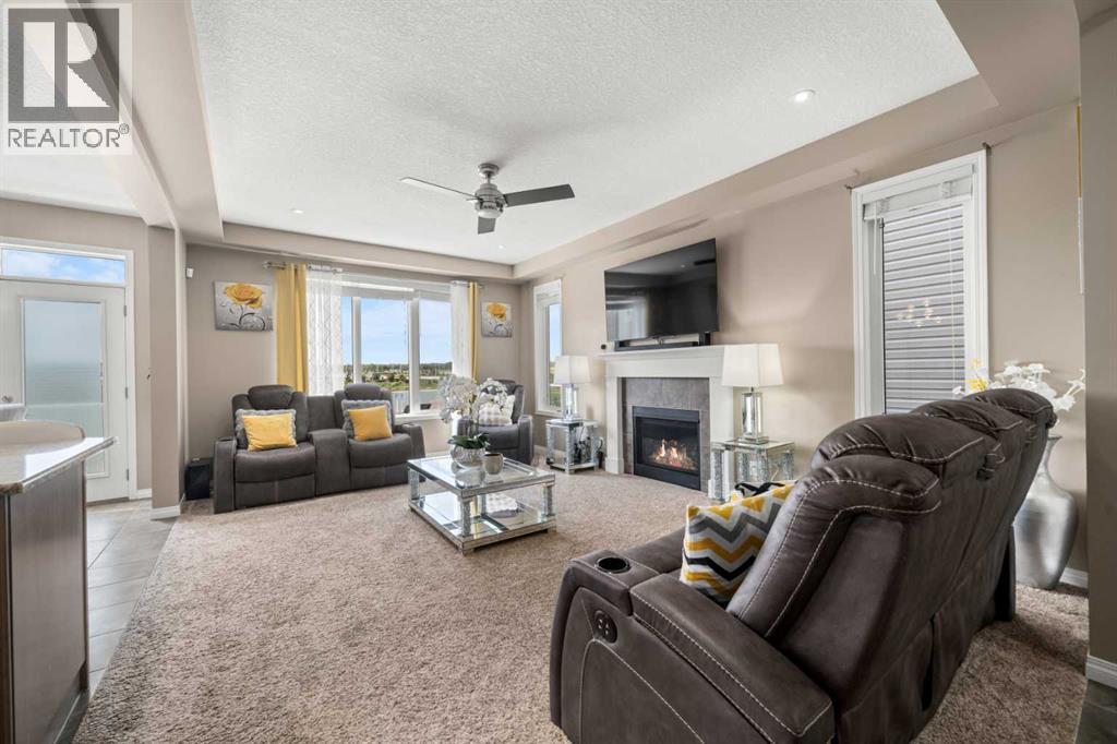 353 Windrow Crescent Sw, Airdrie, Alberta  T4B 4K3 - Photo 4 - A2278574