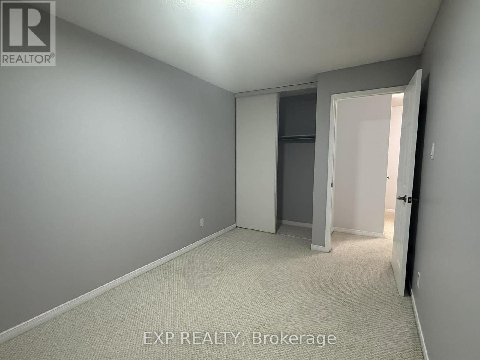 55 Royal Field Crescent, Ottawa, Ontario  K2J 4E2 - Photo 11 - X12635098