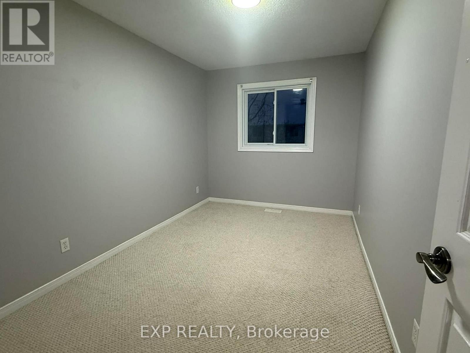 55 Royal Field Crescent, Ottawa, Ontario  K2J 4E2 - Photo 9 - X12635098