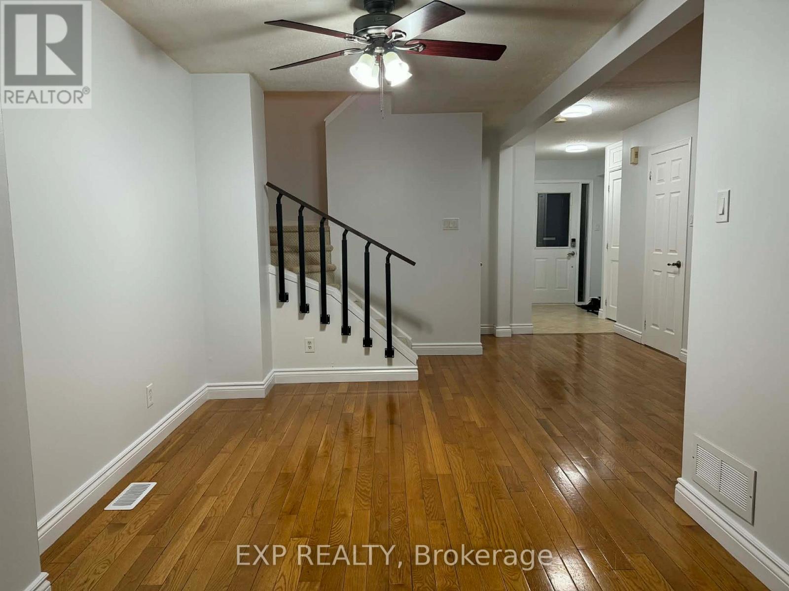 55 Royal Field Crescent, Ottawa, Ontario  K2J 4E2 - Photo 5 - X12635098