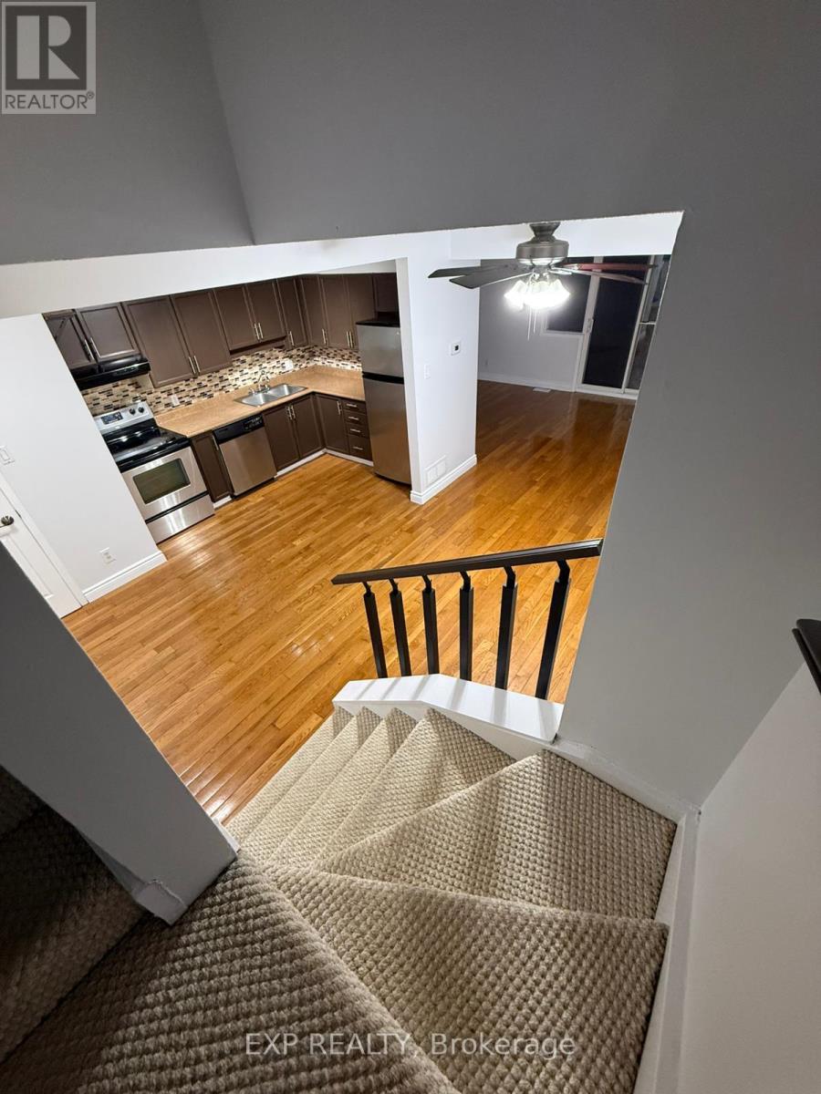 55 Royal Field Crescent, Ottawa, Ontario  K2J 4E2 - Photo 8 - X12635098