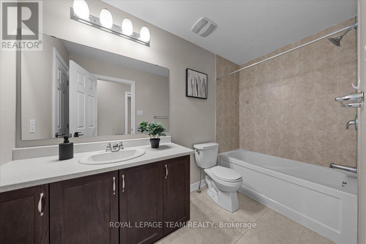 915 Nautilus Private, Ottawa, Ontario  K2V 0S3 - Photo 18 - X12689774