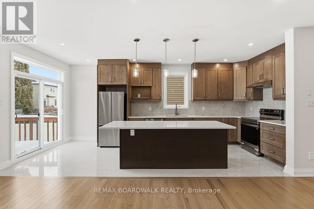 210 Harthill Way, Ottawa, Ontario  K2J 0P1 - Photo 16 - X12689786