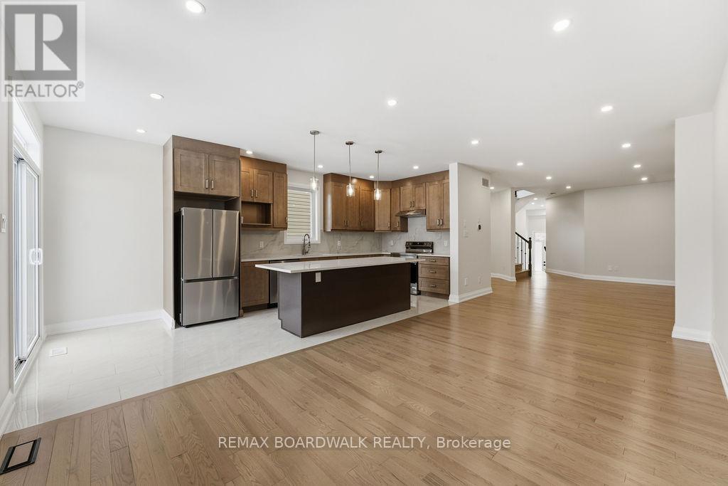 210 Harthill Way, Ottawa, Ontario  K2J 0P1 - Photo 19 - X12689786