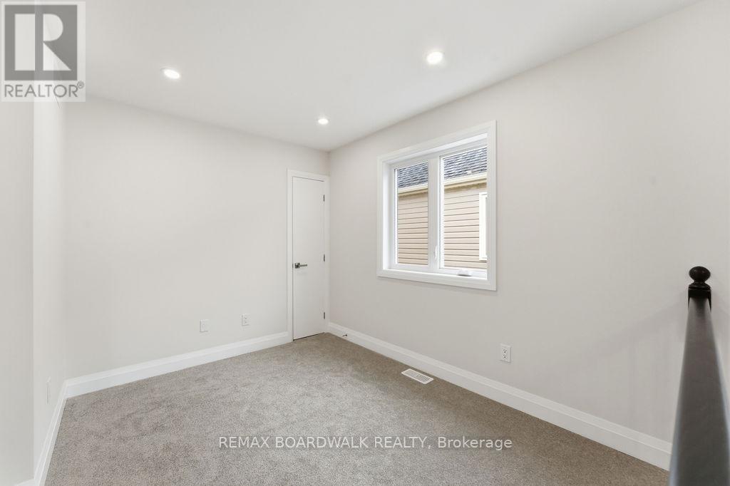 210 Harthill Way, Ottawa, Ontario  K2J 0P1 - Photo 23 - X12689786