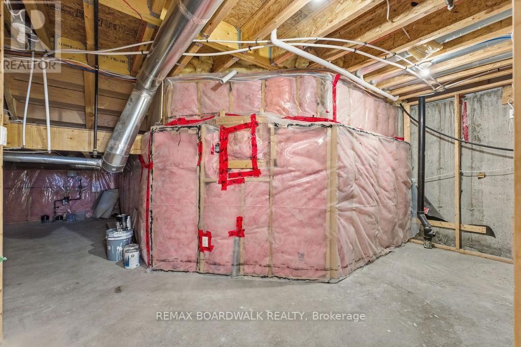 210 Harthill Way, Ottawa, Ontario  K2J 0P1 - Photo 38 - X12689786