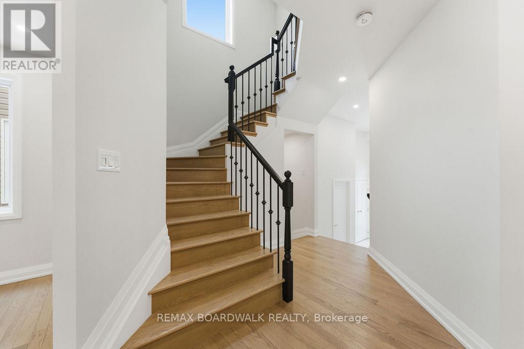 210 Harthill Way, Ottawa, Ontario  K2J 0P1 - Photo 6 - X12689786