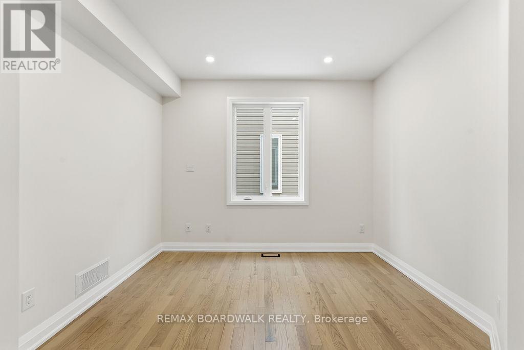 210 Harthill Way, Ottawa, Ontario  K2J 0P1 - Photo 9 - X12689786