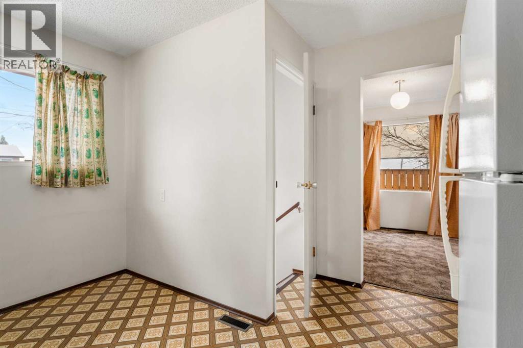 1151 Marcombe Crescent Ne, Calgary, Alberta  T2A 4H8 - Photo 13 - A2277400