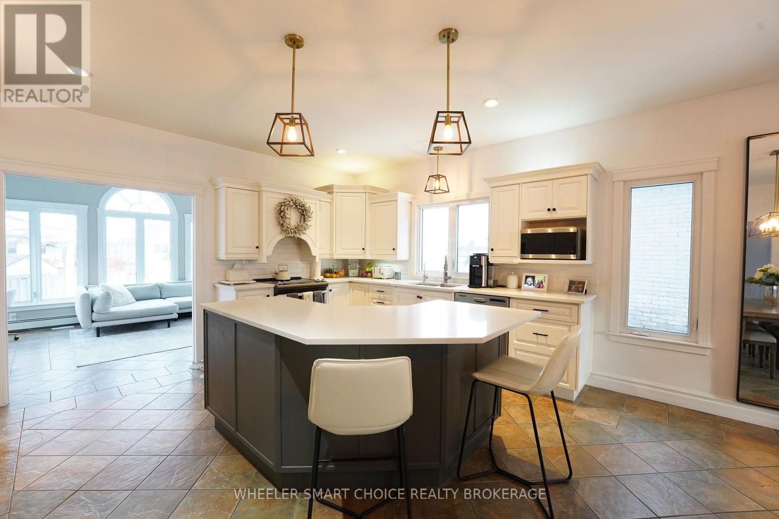 1757 Macintyre Avenue, Cornwall, Ontario  K6J 5W1 - Photo 10 - X12689788