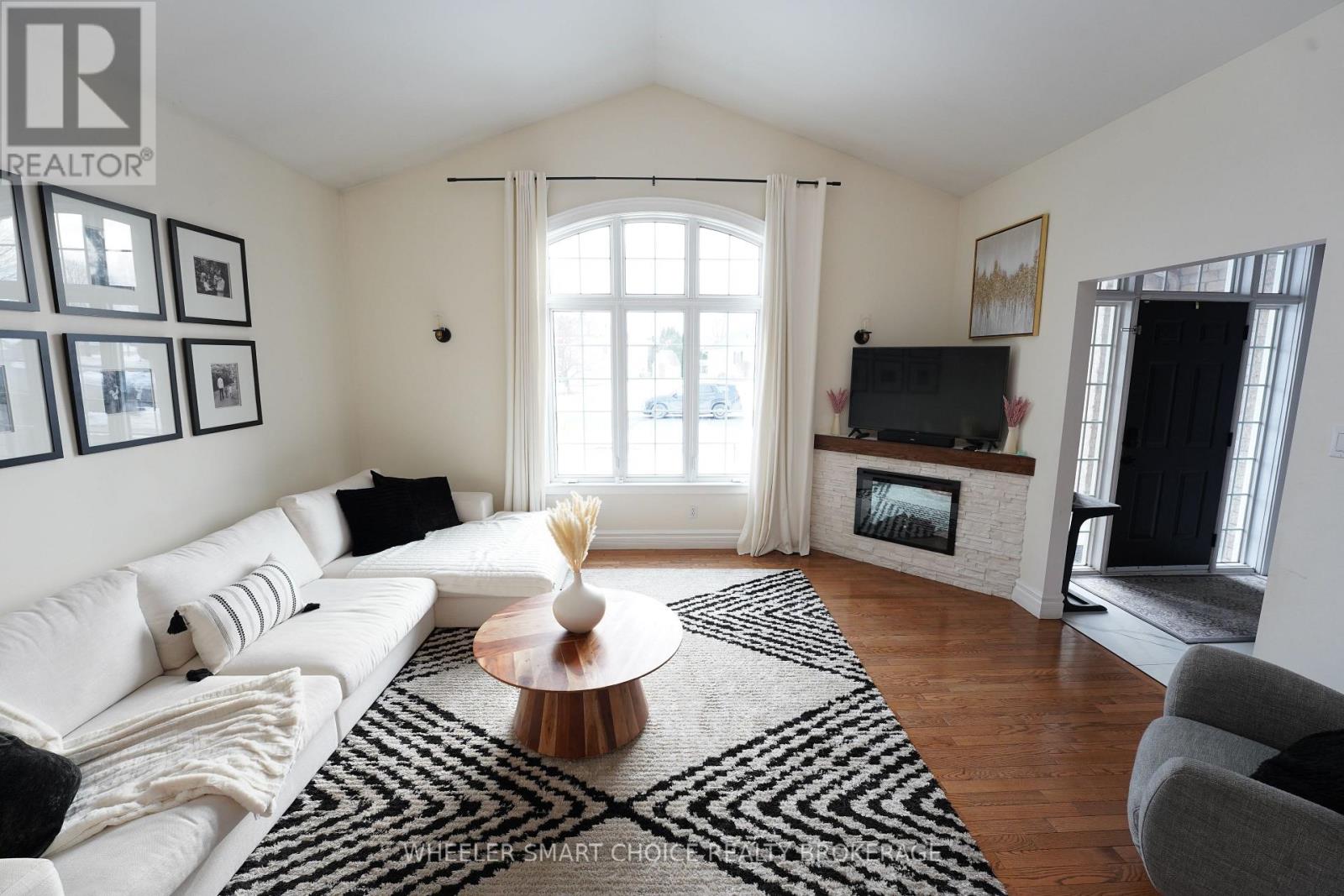 1757 Macintyre Avenue, Cornwall, Ontario  K6J 5W1 - Photo 4 - X12689788