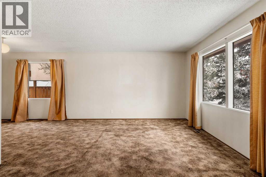 1151 Marcombe Crescent Ne, Calgary, Alberta  T2A 4H8 - Photo 5 - A2277400