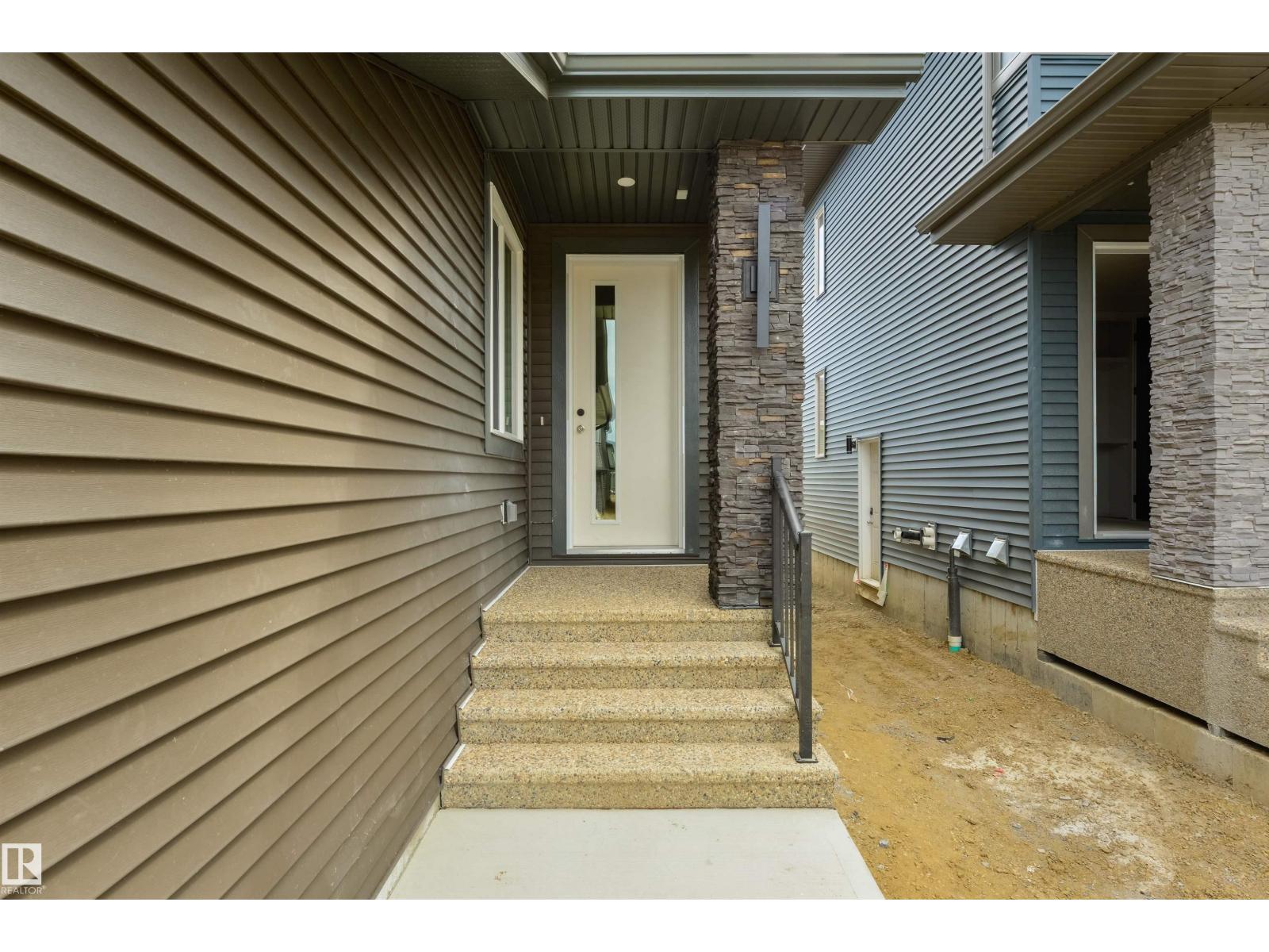 5449 Kootook Rd Sw, Edmonton, Alberta  T6W 4W1 - Photo 3 - E4469832