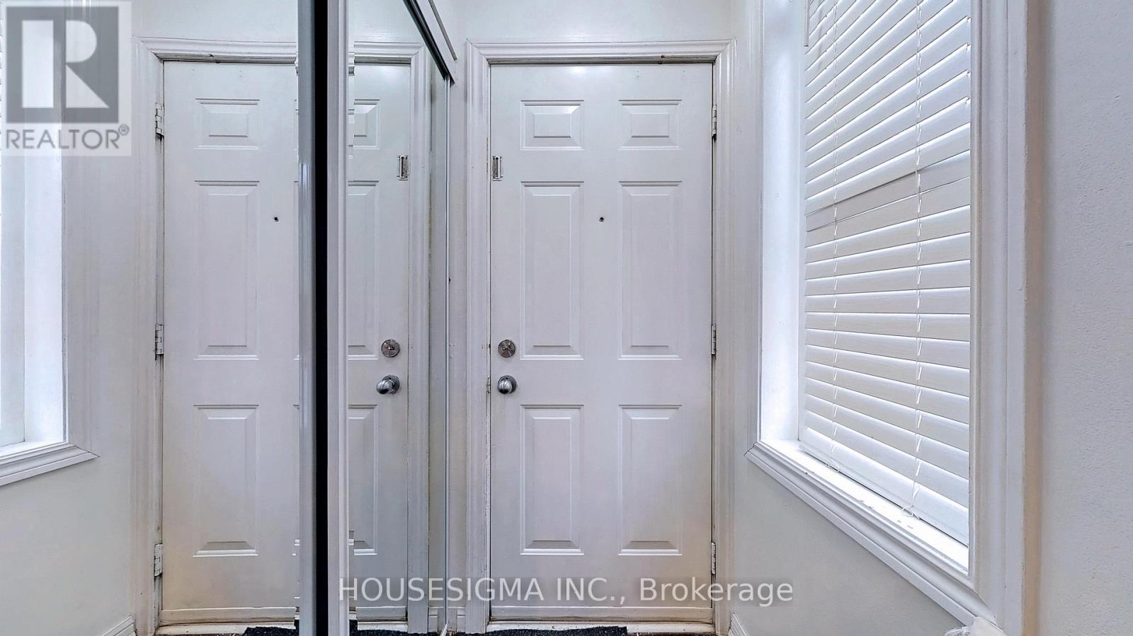 303 - 3 Shank Street, Toronto, Ontario  M6J 3W9 - Photo 3 - C12689778