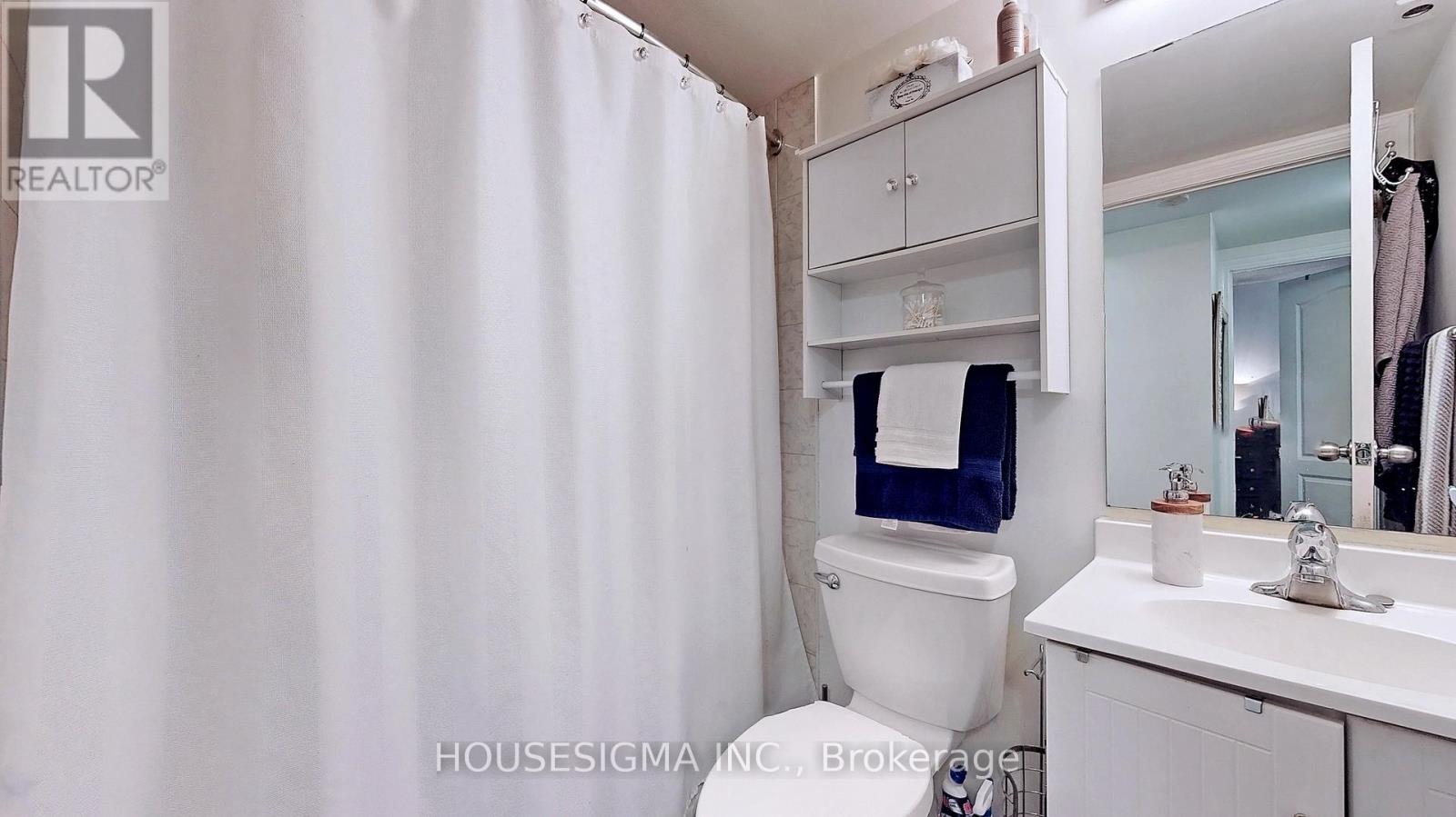 303 - 3 Shank Street, Toronto, Ontario  M6J 3W9 - Photo 4 - C12689778