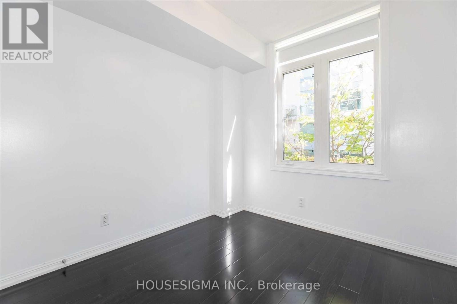 303 - 3 Shank Street, Toronto, Ontario  M6J 3W9 - Photo 8 - C12689778