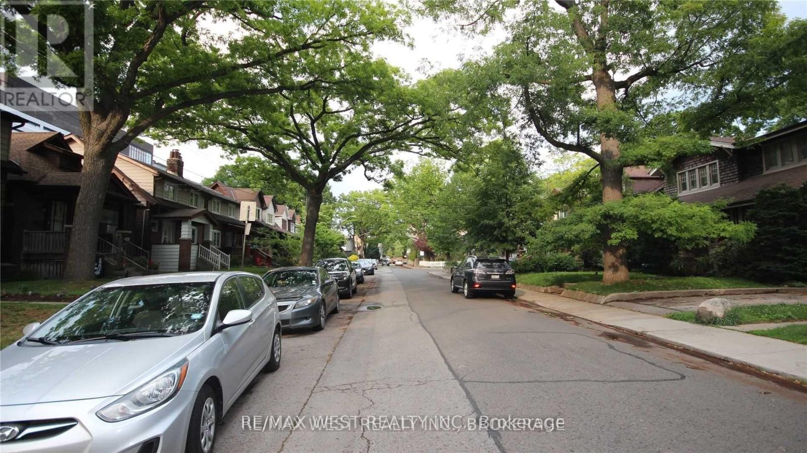 Lower - 48 Keystone Avenue, Toronto, Ontario  M4C 1H4 - Photo 19 - E12689810