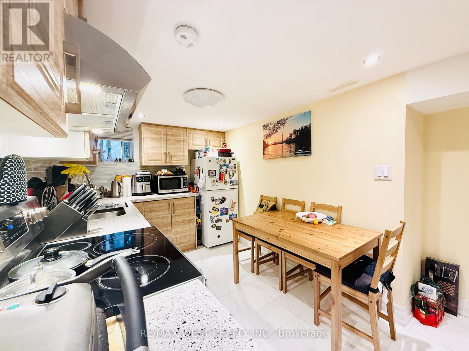 Lower - 48 Keystone Avenue, Toronto, Ontario  M4C 1H4 - Photo 3 - E12689810