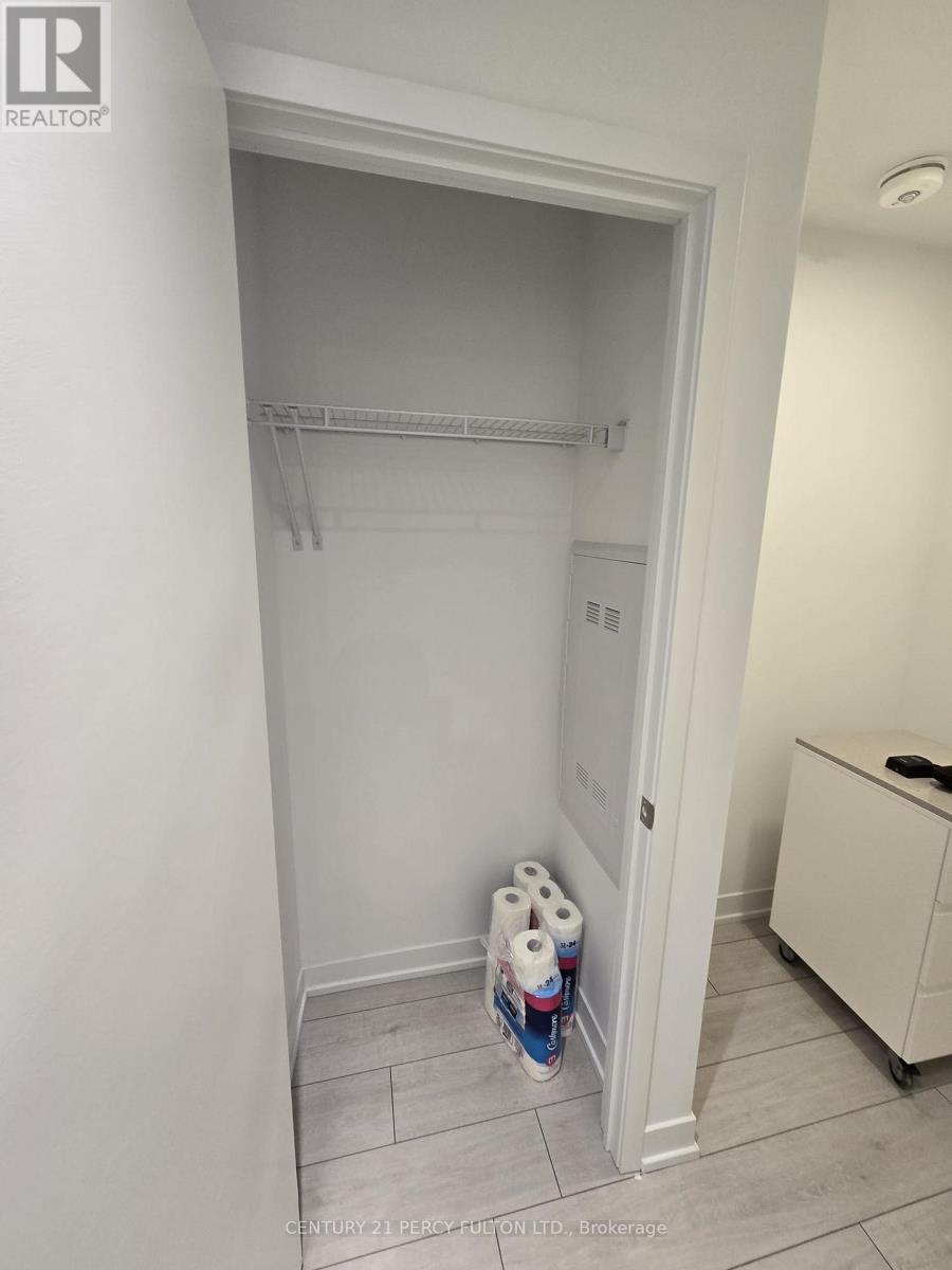 1406 - 39 Mary Street, Barrie, Ontario  L4N 1S9 - Photo 4 - S12689766