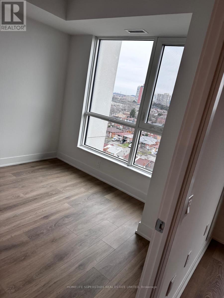 1305 - 204 BURNHAMTHORPE ROAD E, Mississauga, Ontario