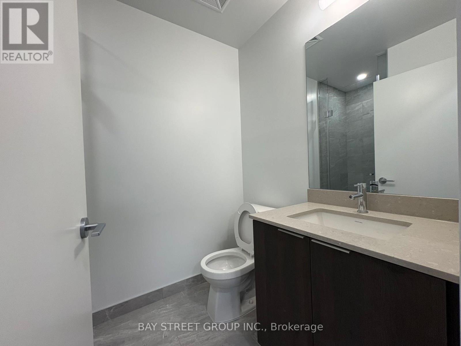 4309 - 395 Square One Drive, Mississauga, Ontario  L5B 0P6 - Photo 7 - W12689780