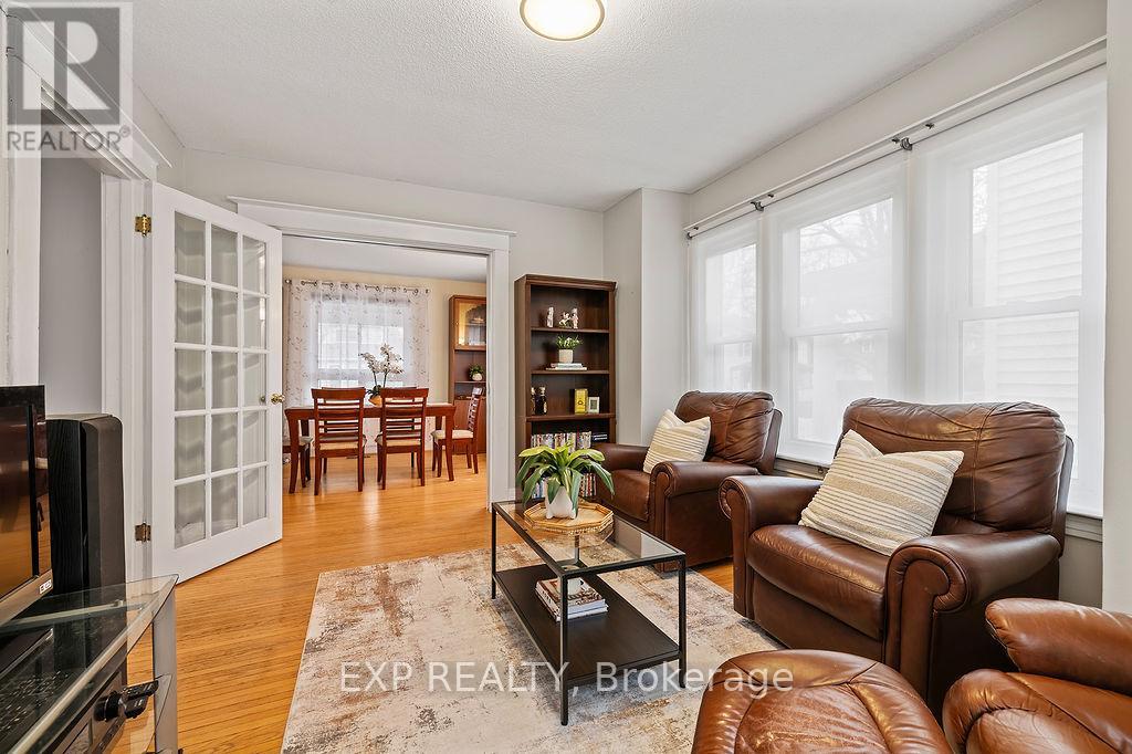 77 York Street, St. Catharines, Ontario  L2R 6C8 - Photo 11 - X12689784