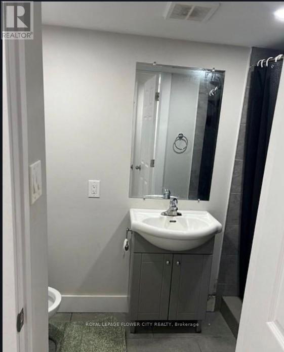 64 Rockcliffe Drive, Kitchener, Ontario  N2R 1W5 - Photo 7 - X12689800