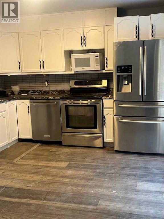 5, 220 Erin Mount Crescent Se, Calgary, Alberta  T2B 2T2 - Photo 4 - A2277712