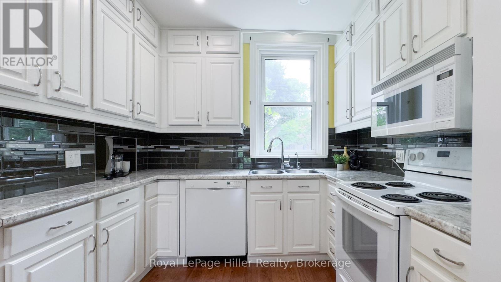 14 Nile Street, Stratford, Ontario  N5A 4B8 - Photo 40 - X12689824