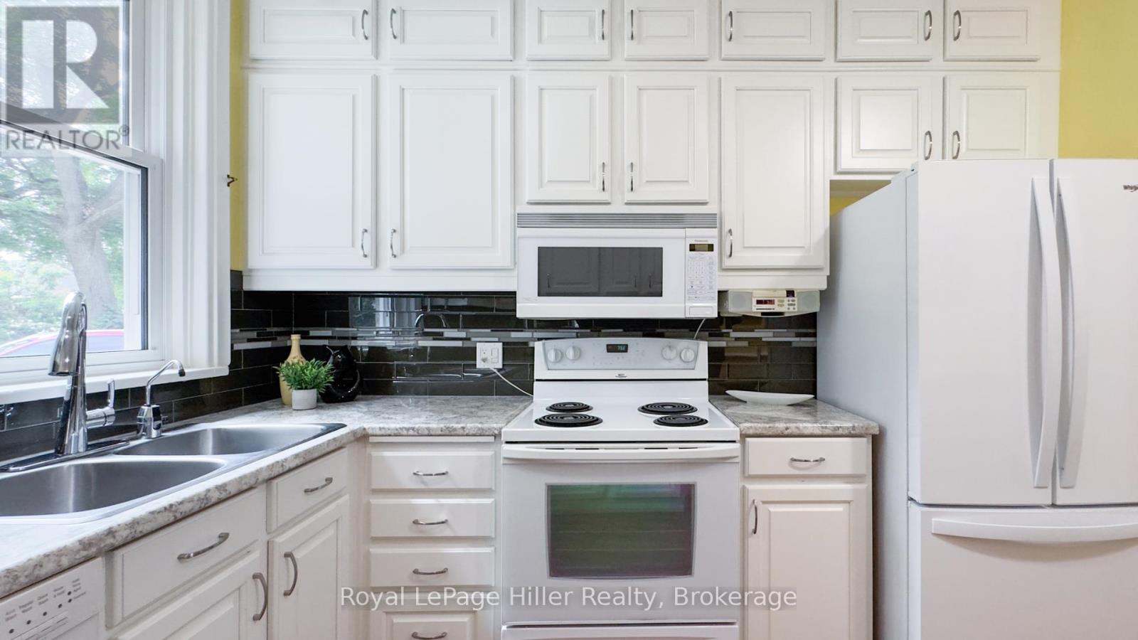 14 Nile Street, Stratford, Ontario  N5A 4B8 - Photo 42 - X12689824