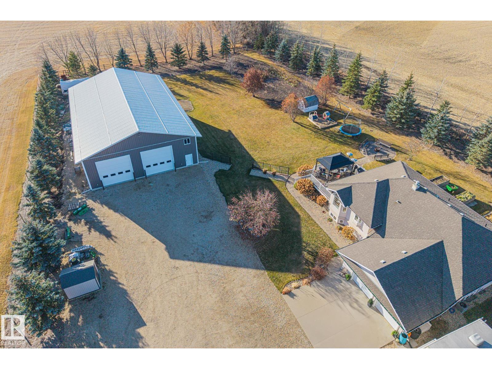 2 DISCOVERY AV, Rural Sturgeon County, Alberta