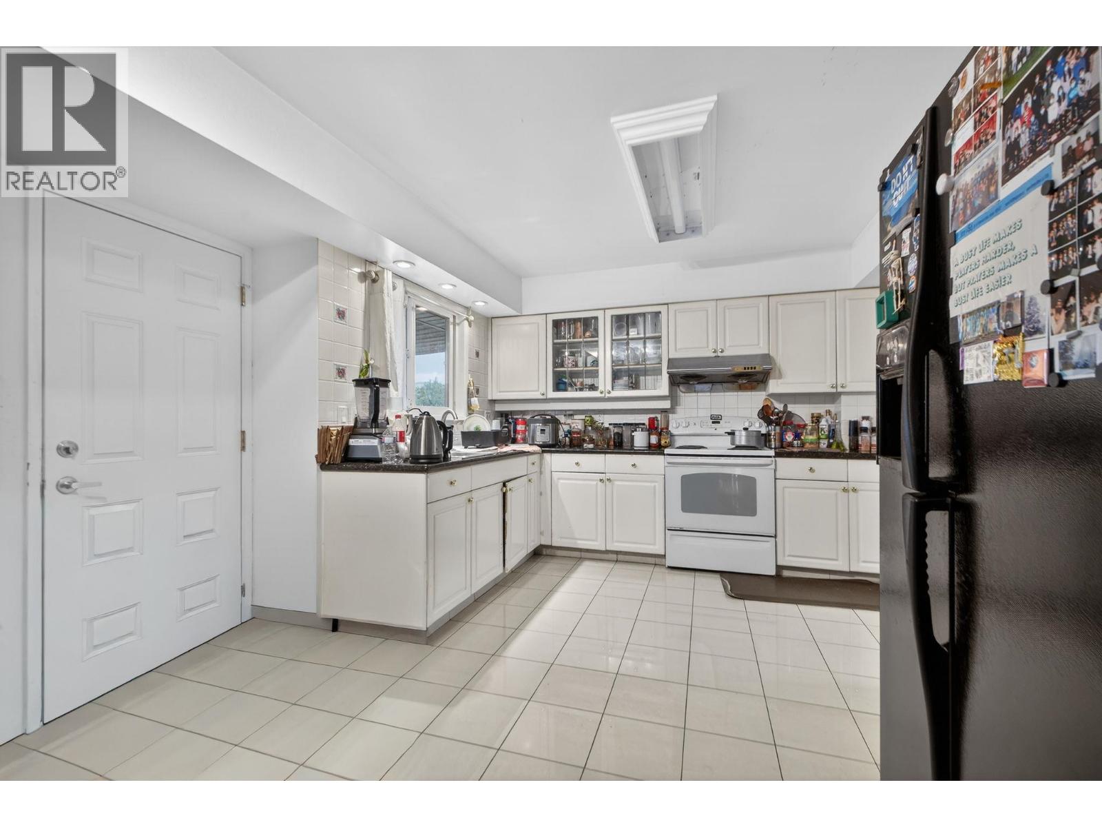 9631 Gilbert Crescent, Richmond, British Columbia  V7E 1H7 - Photo 9 - R3078205