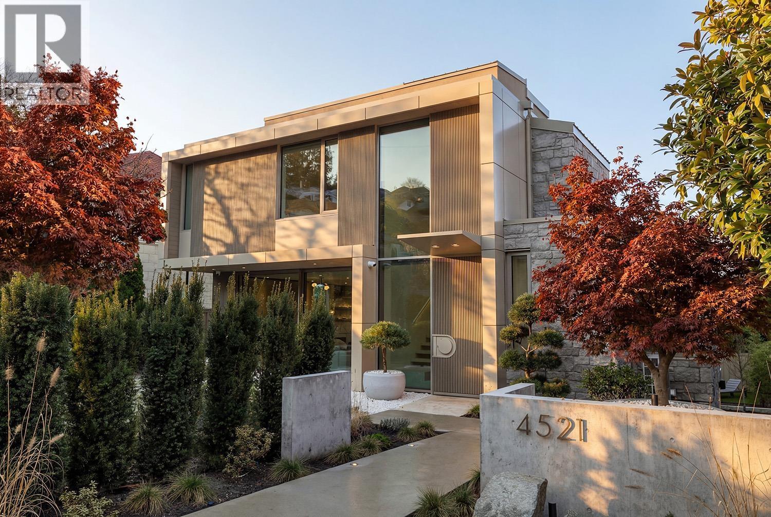 4521 LANGARA AVENUE, Vancouver, British Columbia