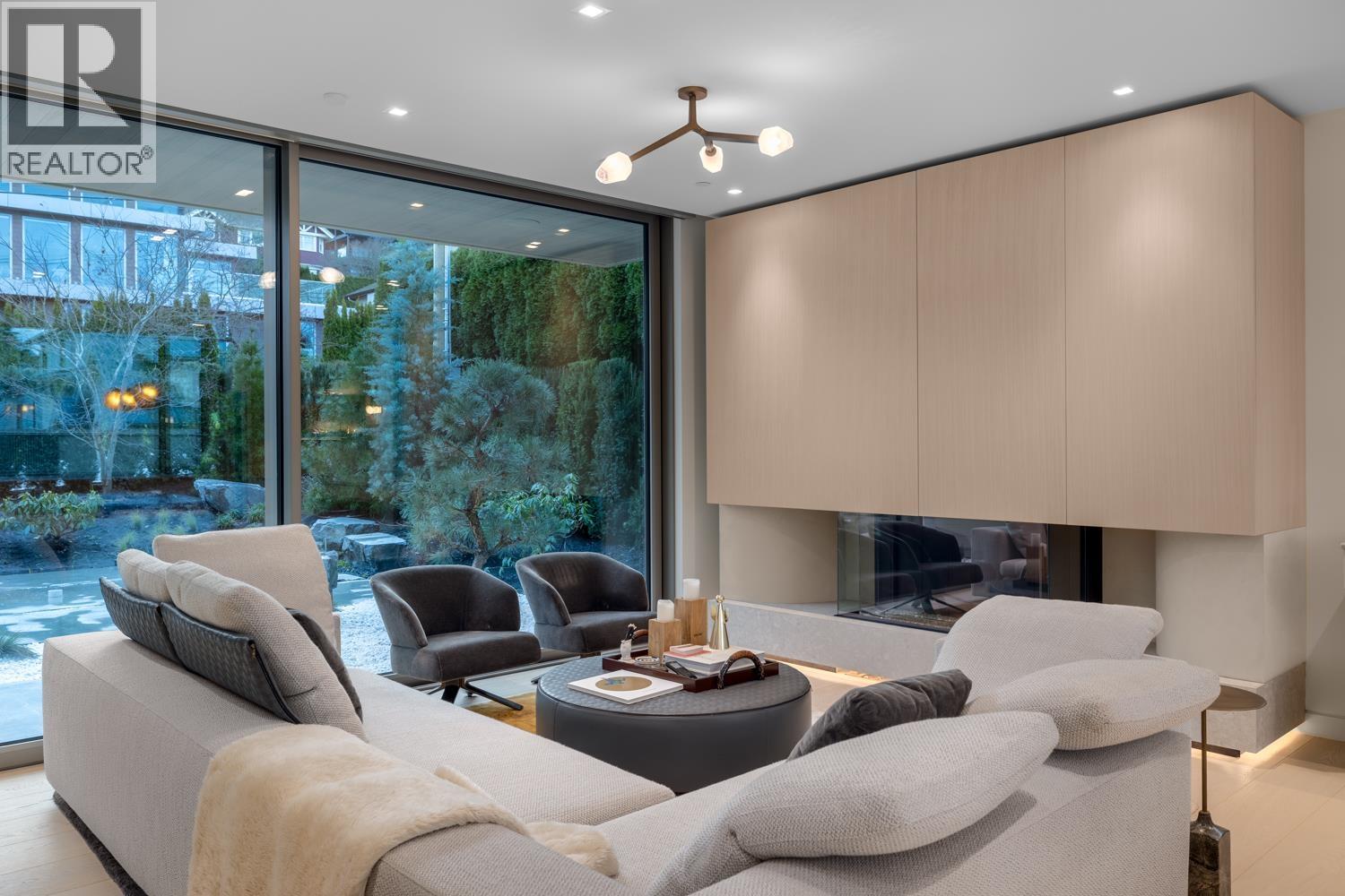 4521 Langara Avenue, Vancouver, British Columbia  V6R 1C9 - Photo 5 - R3078788