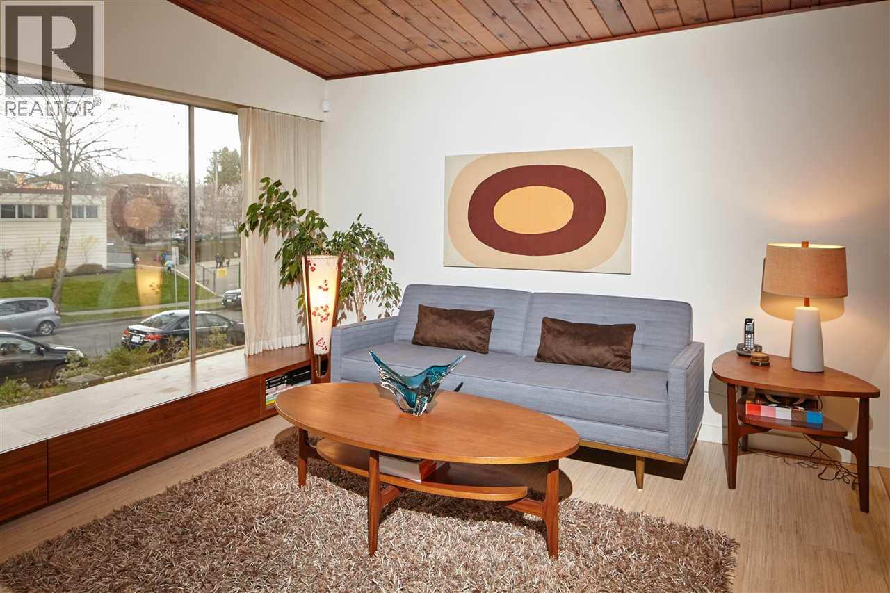 1518 E 37th Avenue, Vancouver, British Columbia  V5P 1E3 - Photo 3 - R3078805